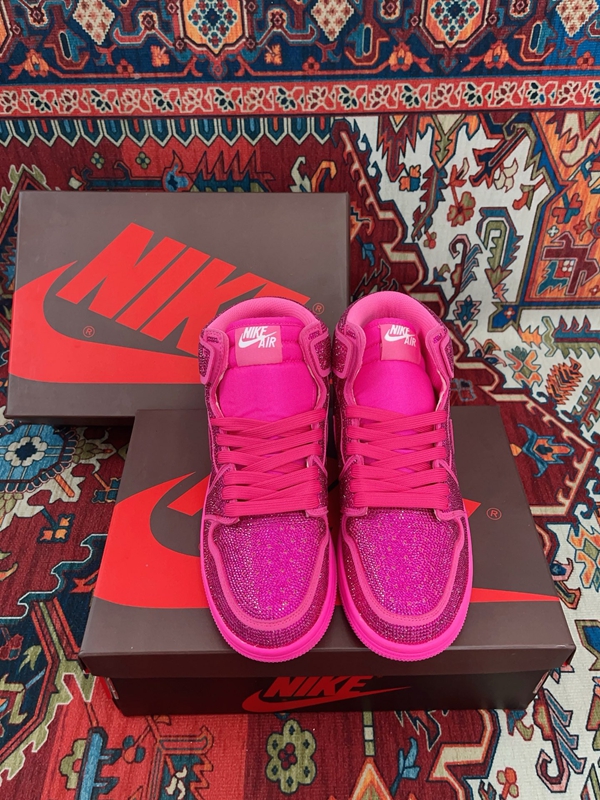 ナイキ靴背面デザイン